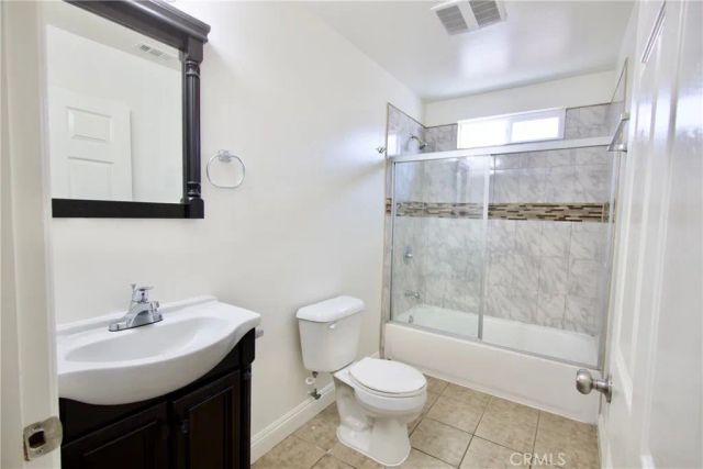 723 E 76th St, Los Angeles, CA 90001