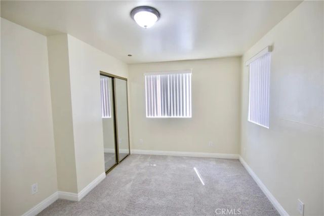 723 E 76th St, Los Angeles, CA 90001