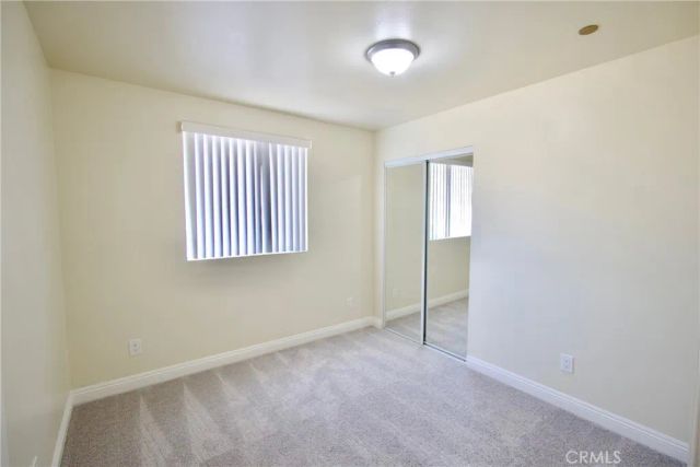 723 E 76th St, Los Angeles, CA 90001