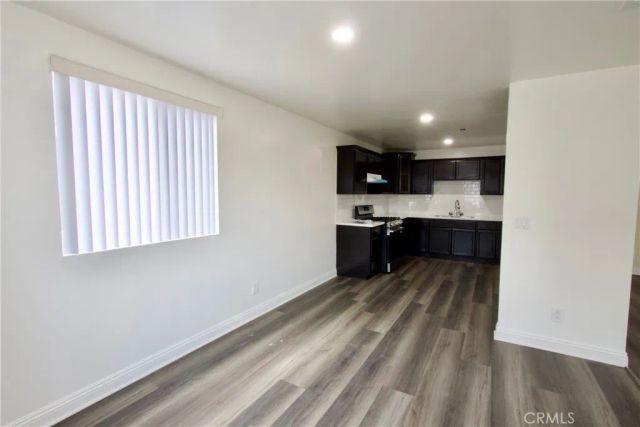 723 E 76th St, Los Angeles, CA 90001