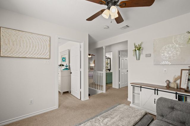 118 Deep Lake DR, Liberty Hill, TX 78642