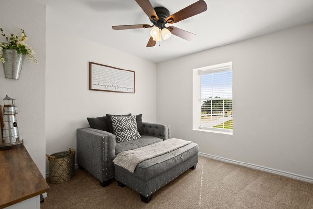 118 Deep Lake DR, Liberty Hill, TX 78642