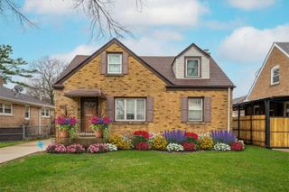 7246 N Olcott Avenue, Chicago, IL 60631