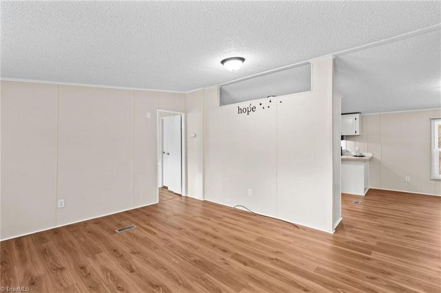 211 Forest Hollow Drive, Statesville, NC 28677