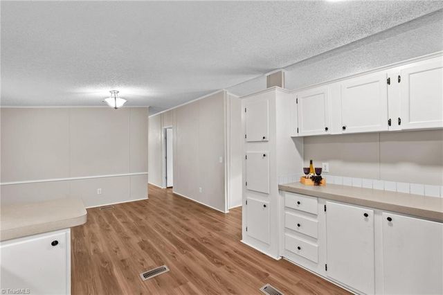 211 Forest Hollow Drive, Statesville, NC 28677