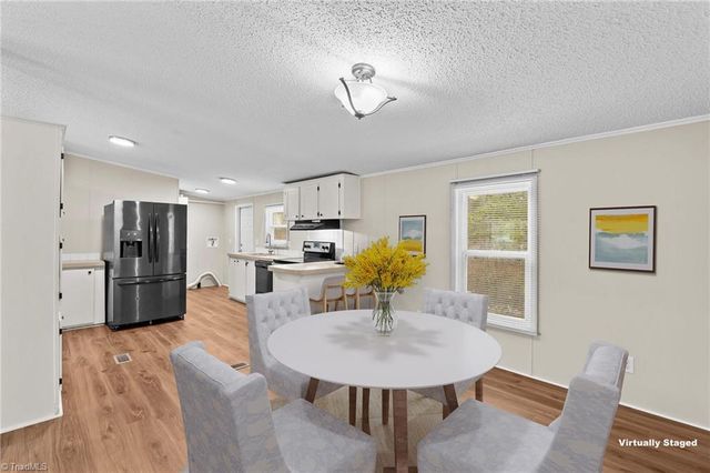 211 Forest Hollow Drive, Statesville, NC 28677