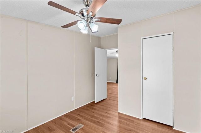 211 Forest Hollow Drive, Statesville, NC 28677