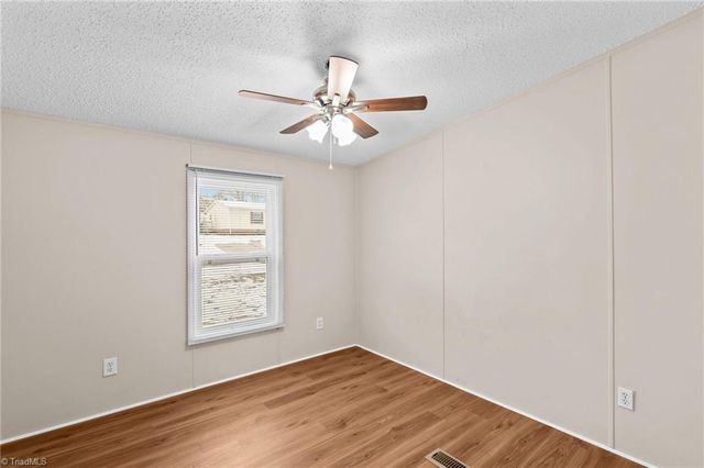 211 Forest Hollow Drive, Statesville, NC 28677