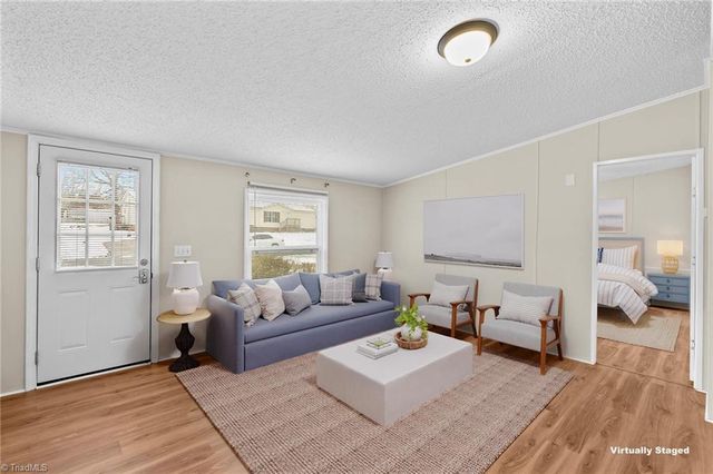 211 Forest Hollow Drive, Statesville, NC 28677