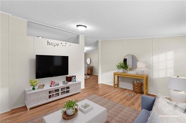 211 Forest Hollow Drive, Statesville, NC 28677