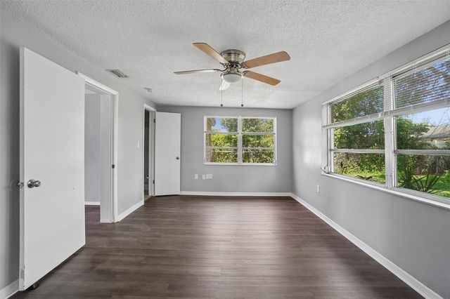 7215 IVANHOE DR, Port Richey, FL 34668