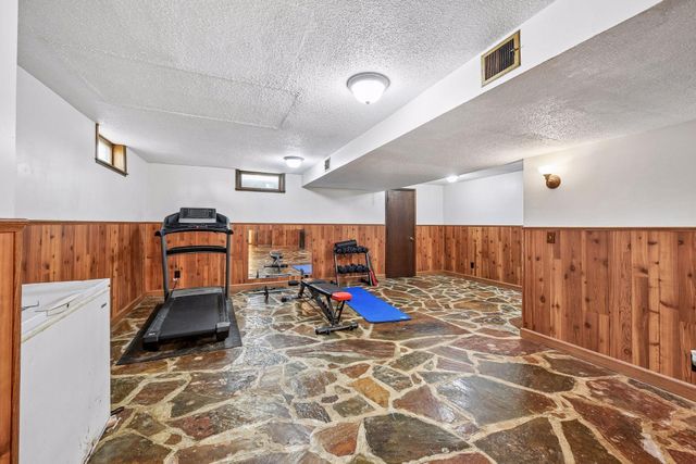 257 S Orange Street, Waconia, MN 55387