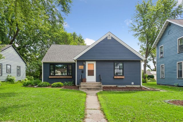 257 S Orange Street, Waconia, MN 55387