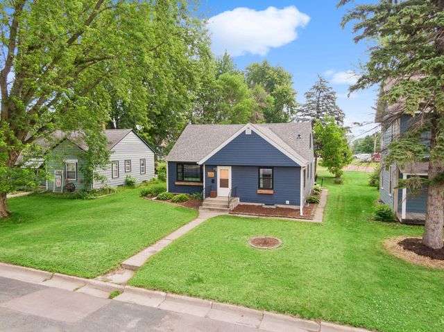 257 S Orange Street, Waconia, MN 55387