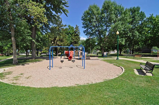 257 S Orange Street, Waconia, MN 55387