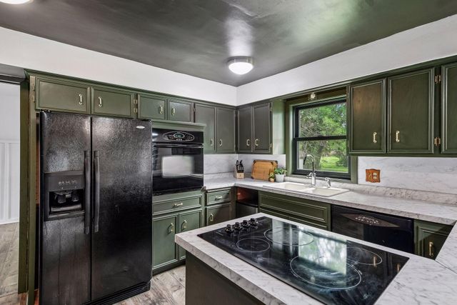 257 S Orange Street, Waconia, MN 55387