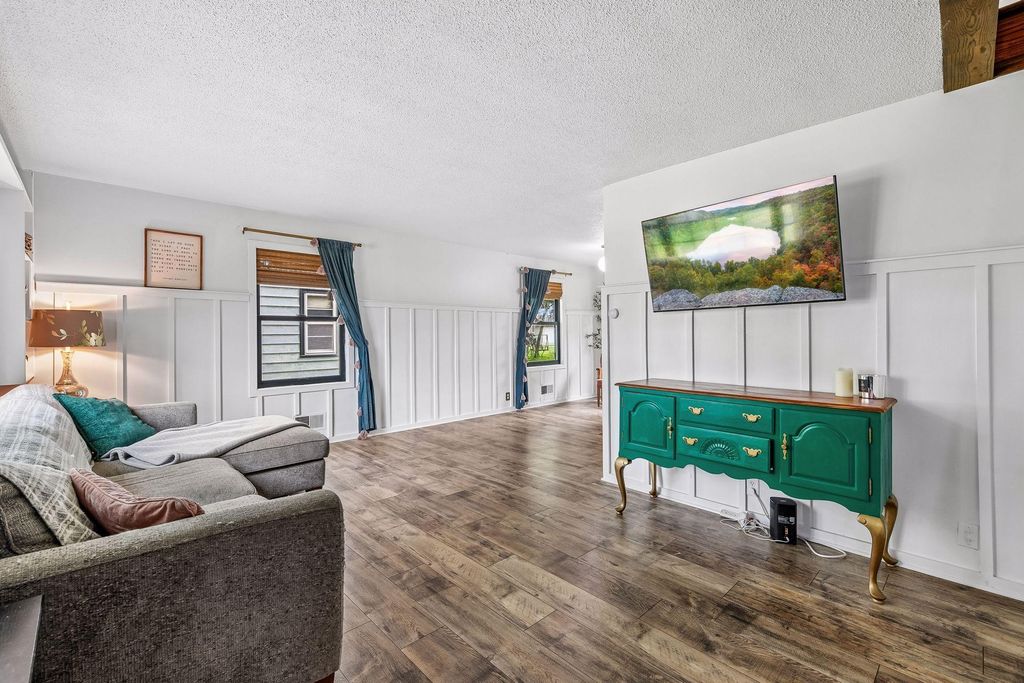 257 S Orange Street, Waconia, MN 55387 — photo 3