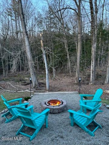 135 Pike Street, Broadalbin, NY 12025