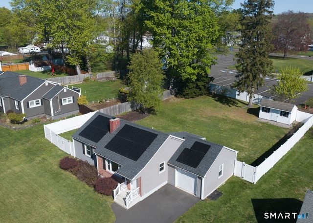 7 Hillscrest Road, Plainville, CT 06062