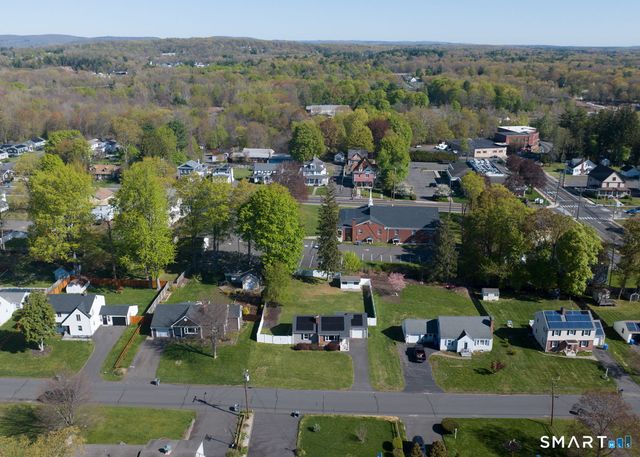 7 Hillscrest Road, Plainville, CT 06062