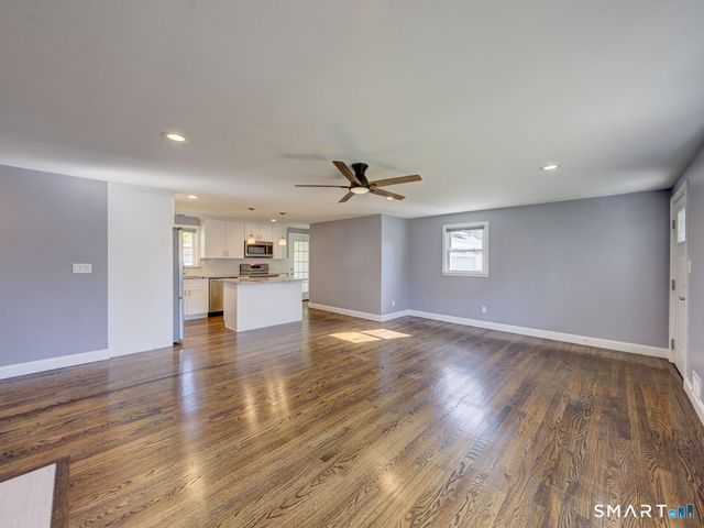 7 Hillscrest Road, Plainville, CT 06062