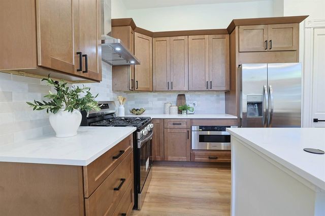 228 E 10th Street, Newport, KY 41071
