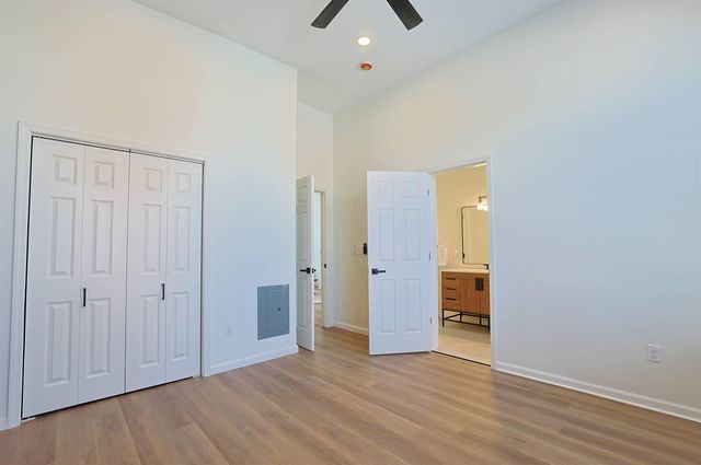 228 E 10th Street, Newport, KY 41071