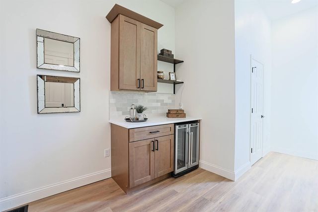 228 E 10th Street, Newport, KY 41071