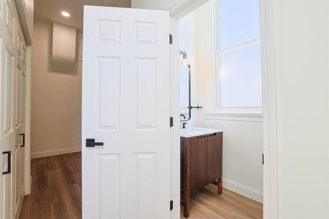 228 E 10th Street, Newport, KY 41071