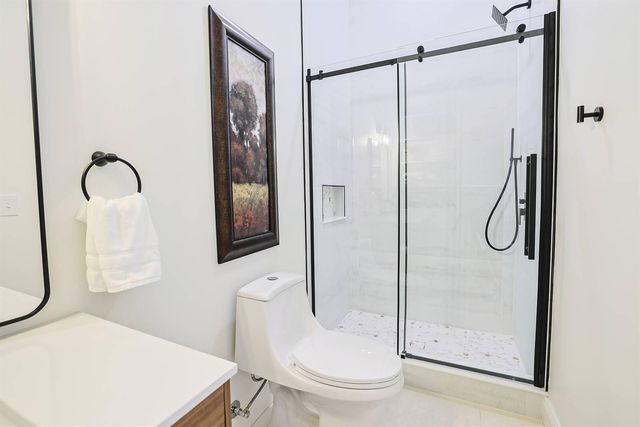 228 E 10th Street, Newport, KY 41071