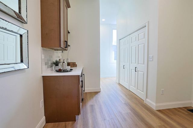 228 E 10th Street, Newport, KY 41071
