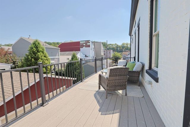 228 E 10th Street, Newport, KY 41071