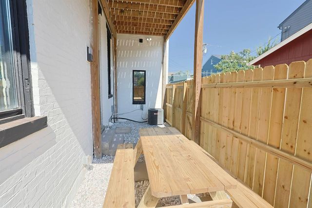 228 E 10th Street, Newport, KY 41071
