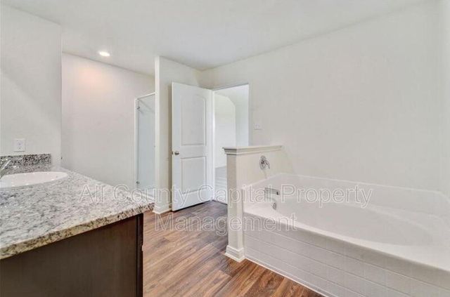 18505 Quiet Range DR, Elgin, TX 78621