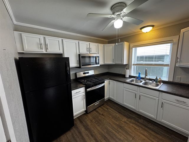 406 Garfield Street, Jackson, MI 49203