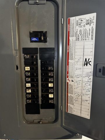 406 Garfield Street, Jackson, MI 49203