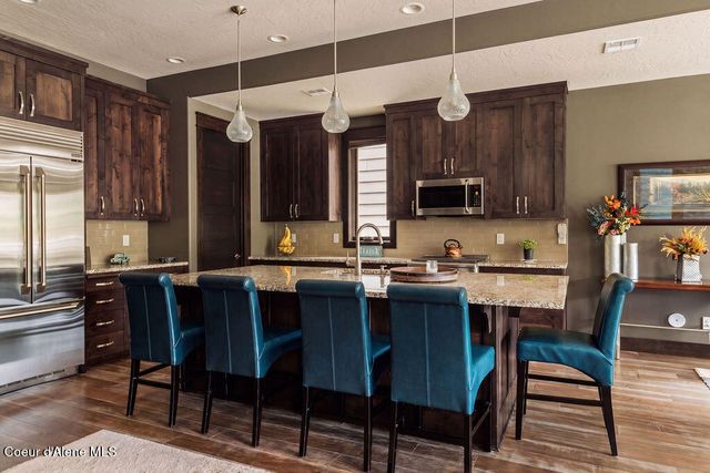 1595 W Bellerive Ln, Coeur D'alene, ID 83814