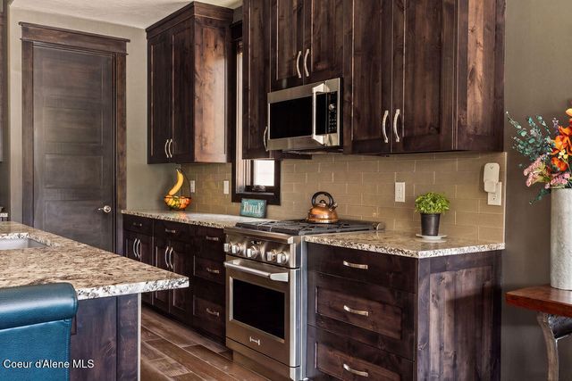1595 W Bellerive Ln, Coeur D'alene, ID 83814
