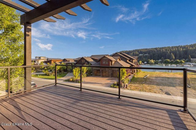 1595 W Bellerive Ln, Coeur D'alene, ID 83814
