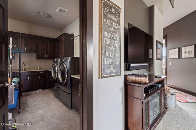 1595 W Bellerive Ln, Coeur D'alene, ID 83814