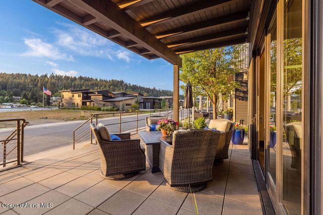1595 W Bellerive Ln, Coeur D'alene, ID 83814
