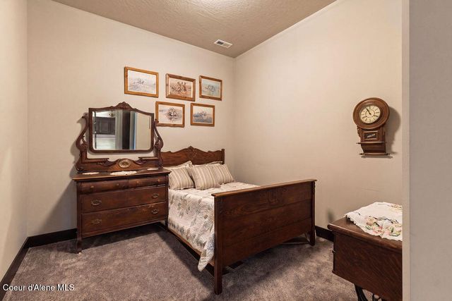 1595 W Bellerive Ln, Coeur D'alene, ID 83814