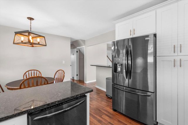 4255 S 91st STREET, Greenfield, WI 53228