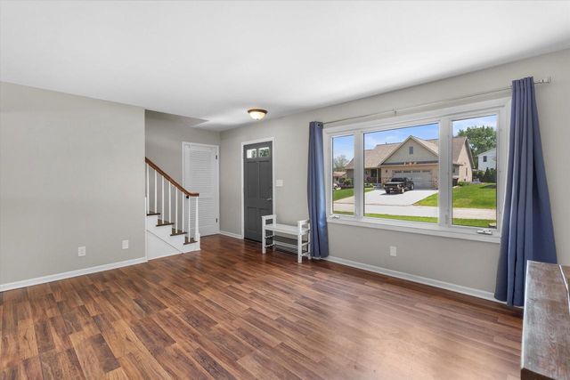 4255 S 91st STREET, Greenfield, WI 53228