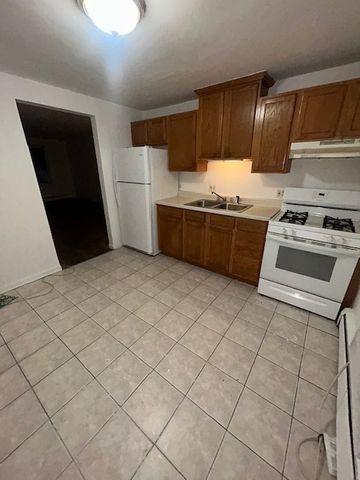14633 Keystone Avenue 2D, Midlothian, IL 60445