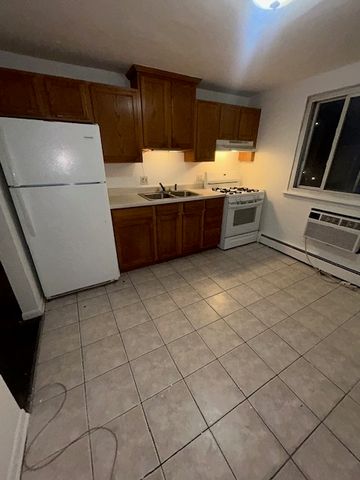 14633 Keystone Avenue 2D, Midlothian, IL 60445