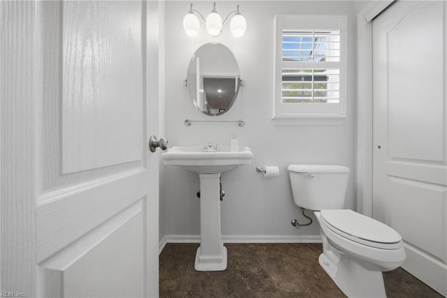 2104 Flowerdew CT, Virginia Beach, VA 23454