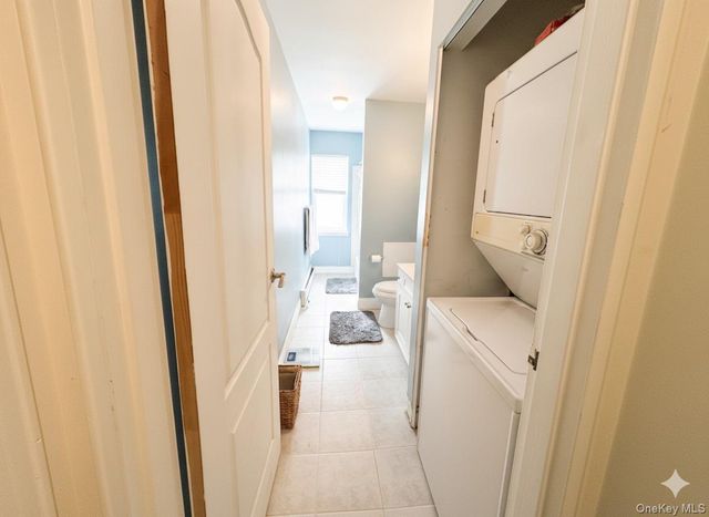 305 Towne House Village, Islandia, NY 11749