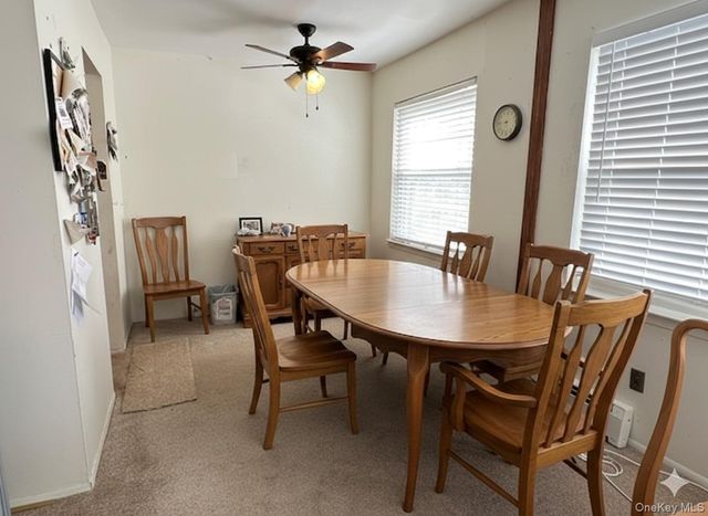 305 Towne House Village, Islandia, NY 11749