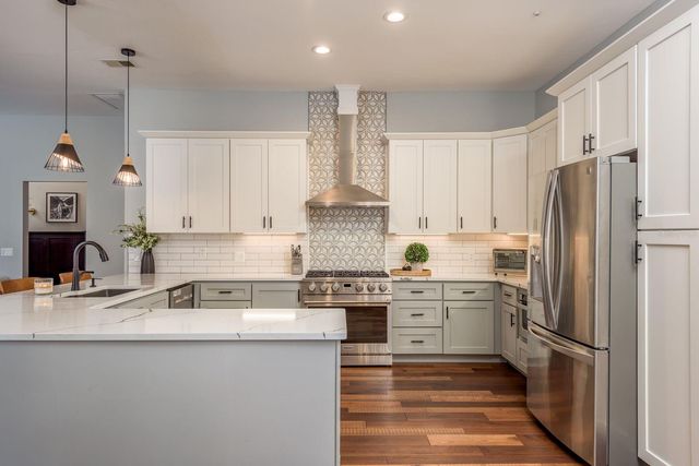 1499 E LAKE WOODLANDS PARKWAY, Oldsmar, FL 34677